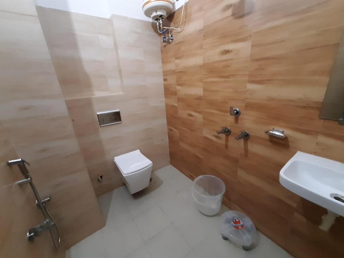 מלון הרידוואר Ak Residency מראה חיצוני תמונה